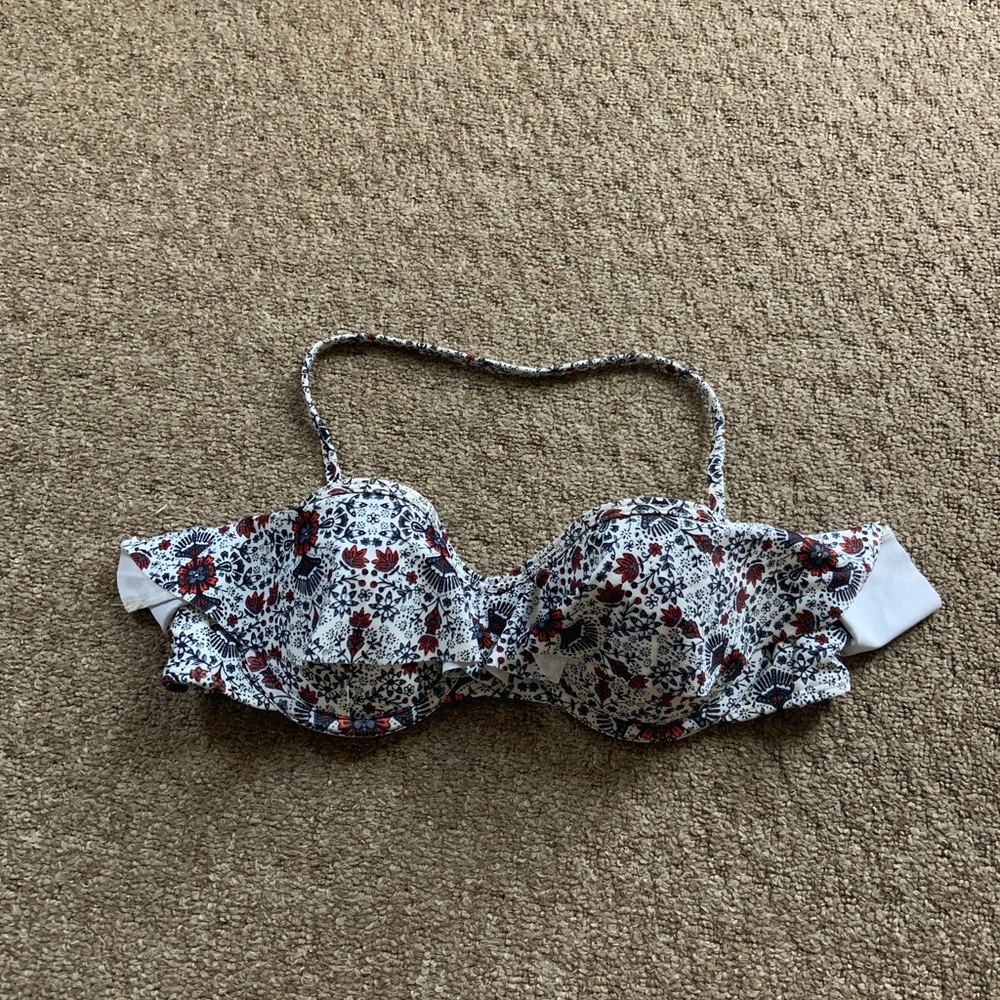 Floral Ruffled Two-piece - Picture 5 of 5